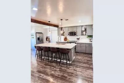 400 N Western Ave, Waterford, CA 95386 - Photo 6