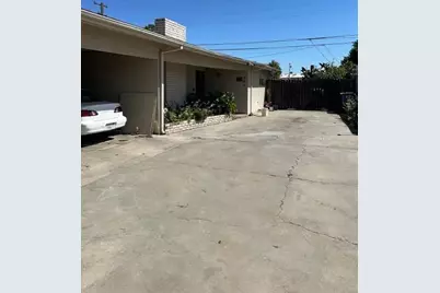 537 W University Avenue, Fresno, CA 93705 - Photo 14