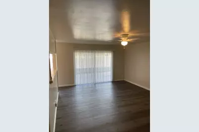 537 W University Avenue, Fresno, CA 93705 - Photo 8