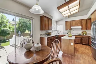 11936 Old Eureka Way, Gold River, CA 95670 - Photo 14