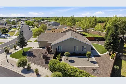 1452 Claridge Court, Plumas Lake, CA 95961 - Photo 32