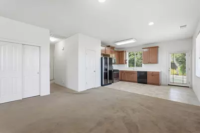 1452 Claridge Court, Plumas Lake, CA 95961 - Photo 10