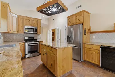 520 W 9th Street, Tracy, CA 95376 - Photo 8