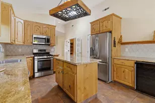 520 W 9th St, Tracy, CA 95376 - Photo 8
