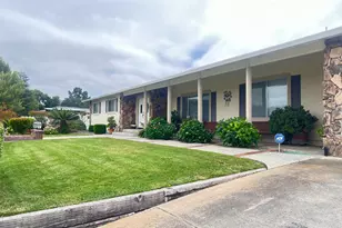 60 Jonquil Ln, Hollister, CA 95322 - Photo 2