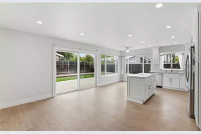 7310 Sunwood Way, Citrus Heights, CA 95621 - Photo 10