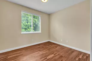 10085 Castle Oaks Ct, Sacramento, CA 95829 - Photo 18