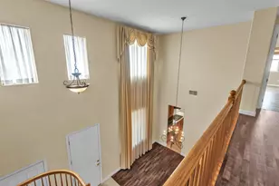 10085 Castle Oaks Ct, Sacramento, CA 95829 - Photo 32