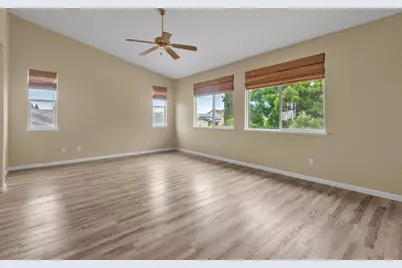 10085 Castle Oaks Court, Sacramento, CA 95829 - Photo 24
