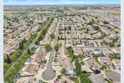 10085 Castle Oaks Court, Sacramento, CA 95829 - Photo 48