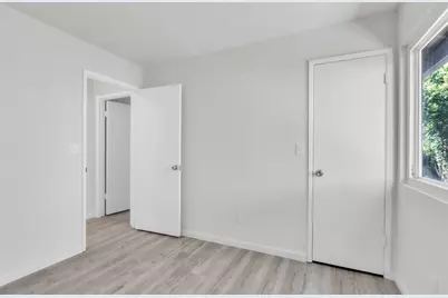 7673 Bluebrook Way, Sacramento, CA 95823 - Photo 30