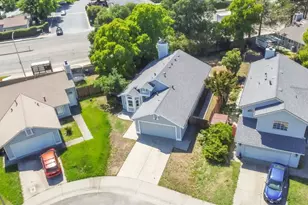 7673 Bluebrook Way, Sacramento, CA 95823 - Photo 2