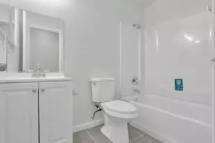 7673 Bluebrook Way, Sacramento, CA 95823 - Photo 22