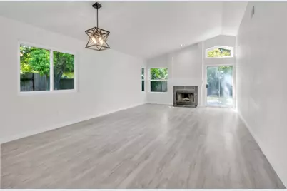 7673 Bluebrook Way, Sacramento, CA 95823 - Photo 14