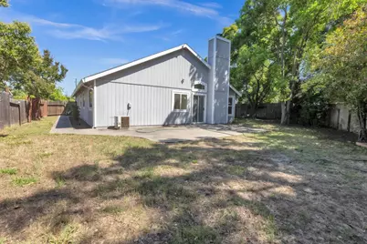 7673 Bluebrook Way, Sacramento, CA 95823 - Photo 20