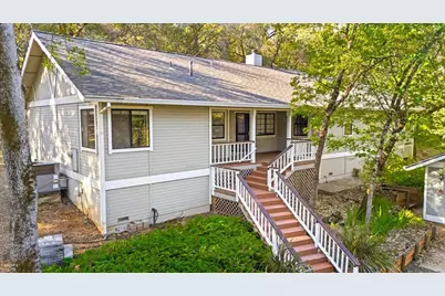 18509 Fair Oaks Drive, Penn Valley, CA 95946 - Photo 2