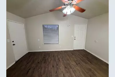 1405 E Cypress Avenue, Reedley, CA 93654 - Photo 16