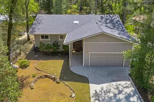 19555 Chaparral Cir, Penn Valley, CA 95946 - Photo 2