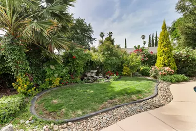 9021 Thilow Drive, Sacramento, CA 95826 - Photo 32