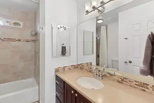 9021 Thilow Dr, Sacramento, CA 95826 - Photo 26