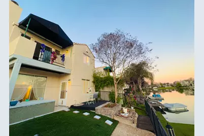9193 E Laguna Way, Elk Grove, CA 95758 - Photo 2