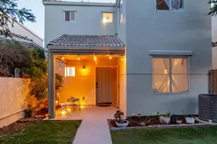 9193 E Laguna Way, Elk Grove, CA 95758 - Photo 4