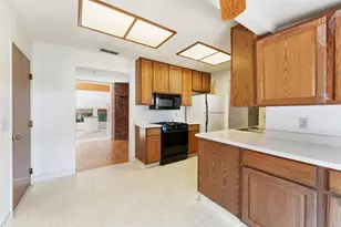 2512 Brentley Dr, Sacramento, CA 95822 - Photo 12