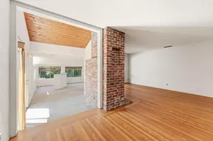 2512 Brentley Dr, Sacramento, CA 95822 - Photo 6