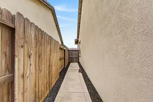 9315 Wild Lilac Cir, Sacramento, CA 95829 - Photo 48