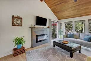19308 Explorer Ct, Penn Valley, CA 95946 - Photo 12
