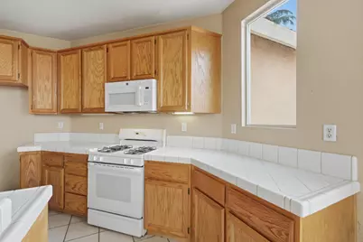 5821 Ridgepoint Drive, Antelope, CA 95843 - Photo 6