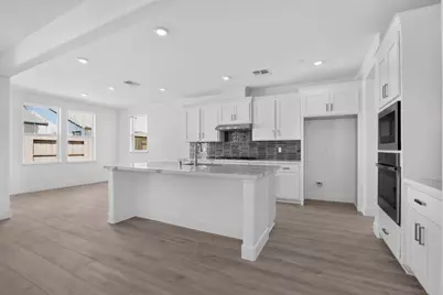 10284 Golden Sunray Drive, Elk Grove, CA 95757 - Photo 2