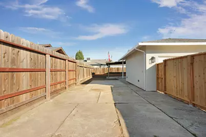 731 Loretta Court, Stockton, CA 95207 - Photo 20