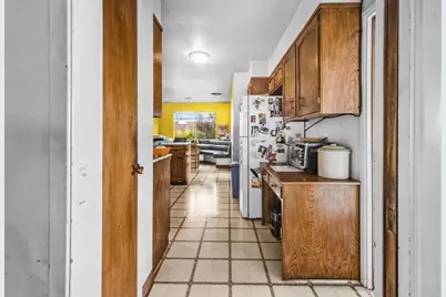 7961 Phaeton Drive, Oakland, CA 94605 - Photo 50