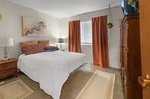 7961 Phaeton Dr, Oakland, CA 94605 - Photo 26