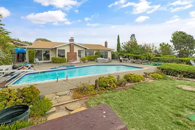 7961 Phaeton Drive, Oakland, CA 94605 - Photo 18