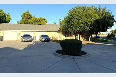 7127 N Antioch Avenue, Fresno, CA 93722 - Photo 10