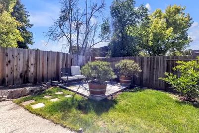 8232 Scarlet Oak Circle, Citrus Heights, CA 95610 - Photo 18