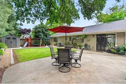 9332 Mapleview Way, Elk Grove, CA 95758 - Photo 40