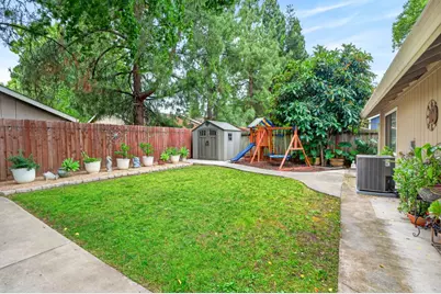 9332 Mapleview Way, Elk Grove, CA 95758 - Photo 44