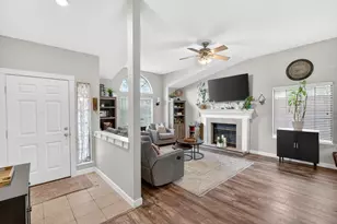 9332 Mapleview Way, Elk Grove, CA 95758 - Photo 8