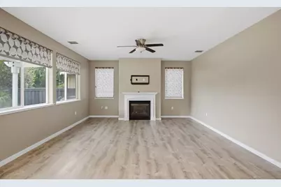 1084 Navigator Drive, Lathrop, CA 95330 - Photo 18