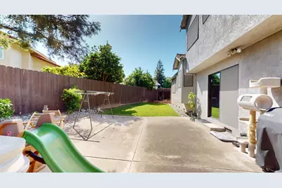 2201 Arnhem Place, Modesto, CA 95356 - Photo 10