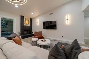 1525 Woodland Oaks Way, Sacramento, CA 95833 - Photo 8