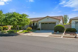 2472 Ashbridge Ln, Manteca, CA 95336 - Photo 2
