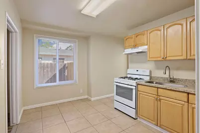 3210 N American Street, Stockton, CA 95204 - Photo 6