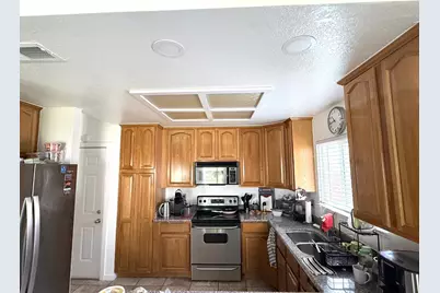 5913 Crowder, Sacramento, CA 95842 - Photo 6