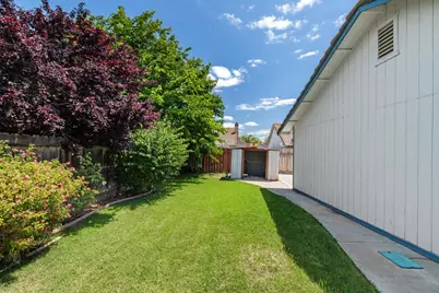 1541 W Kavanagh Avenue, Tracy, CA 95376 - Photo 32