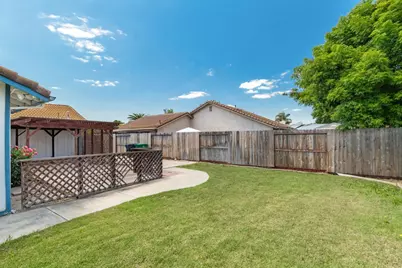 1541 W Kavanagh Avenue, Tracy, CA 95376 - Photo 30
