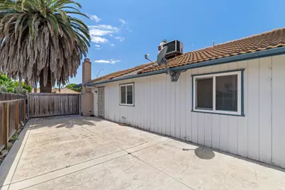 1541 W Kavanagh Avenue, Tracy, CA 95376 - Photo 34